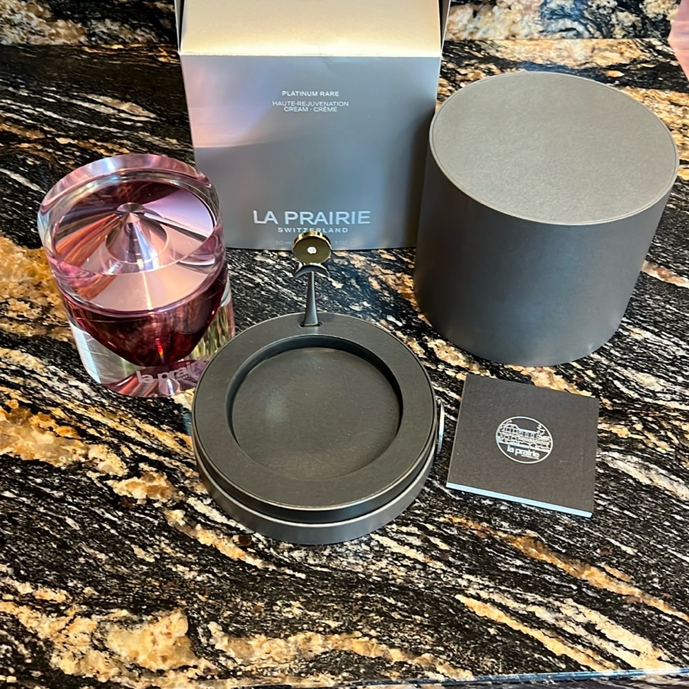 La Prairie Purple Accent Cream Jar